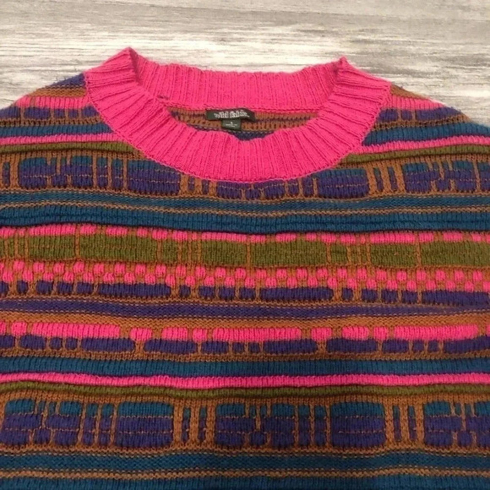 Wild Fable Sweater Womens Small Long Sleeve Pink knit Round Neck Crochet